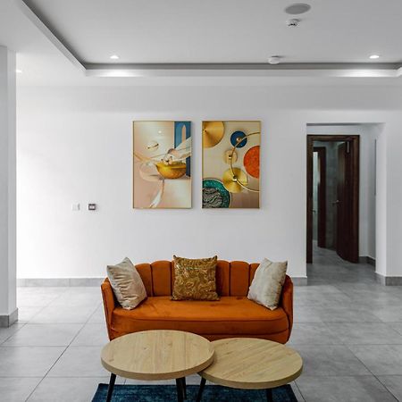 Quest Boutique Hotel Gwarinpa Extérieur photo
